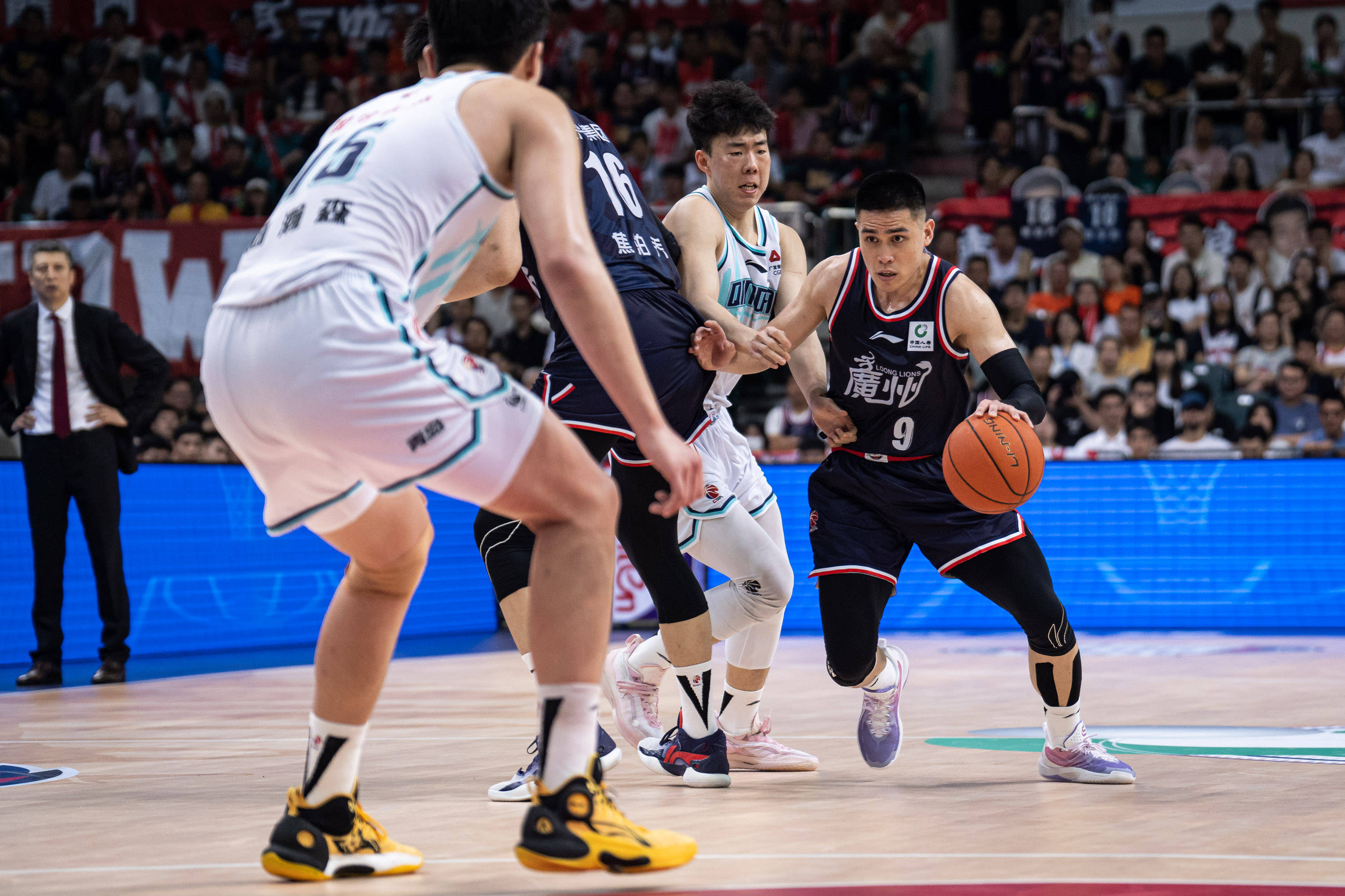 有助于稳定 有助于稳定