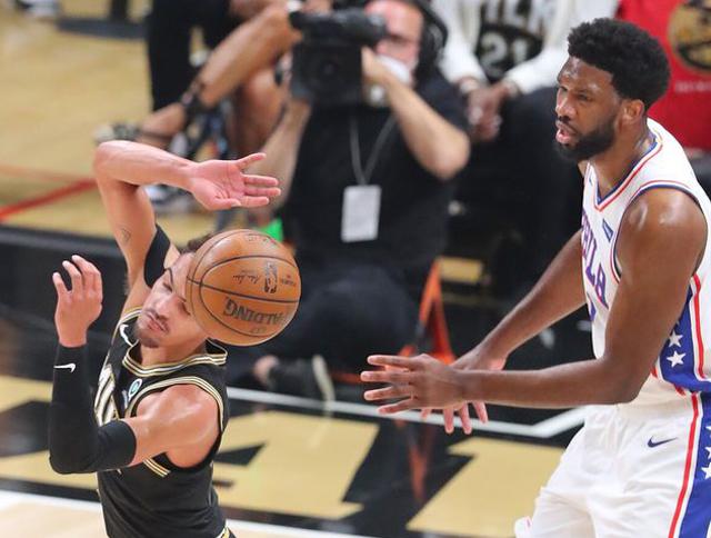 他们通过 他们通过